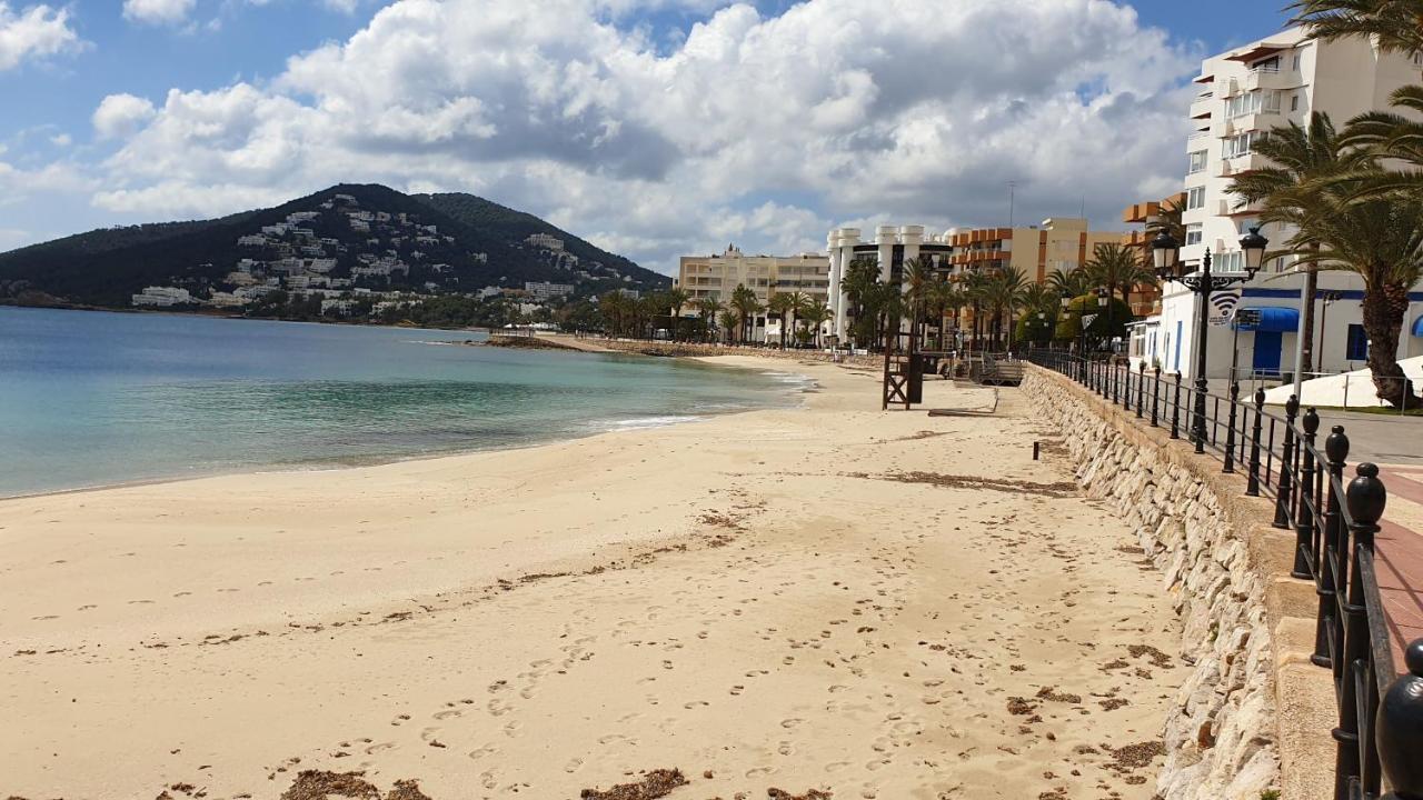 Hostal Mayol Санта-Эулалия-дель-Рио Экстерьер фото